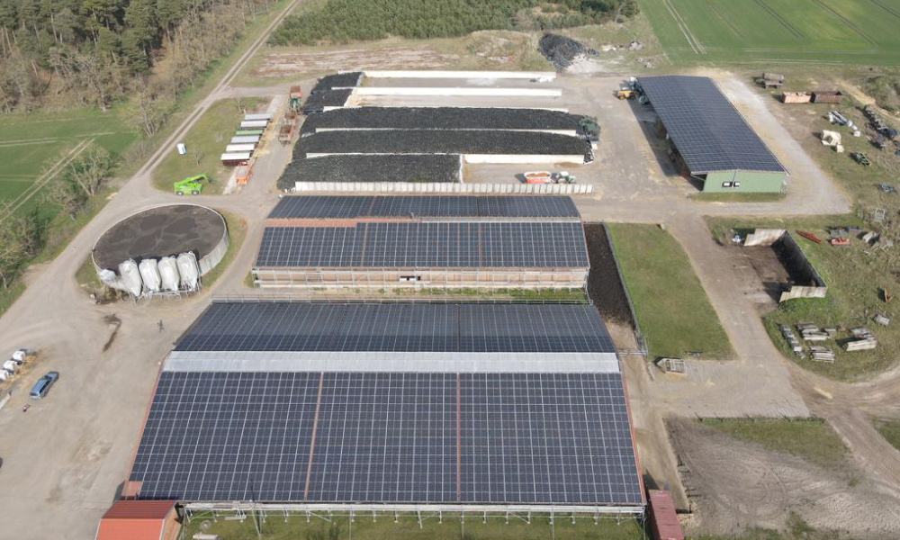 739,68 kWp In Betrieb, Dachanlage, Deutschland (Sachsen-Anhalt)